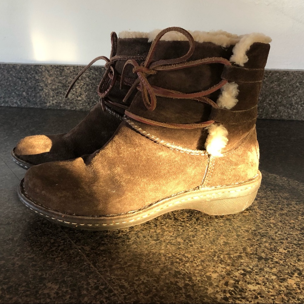 Women’s Ugg boots Size 8
